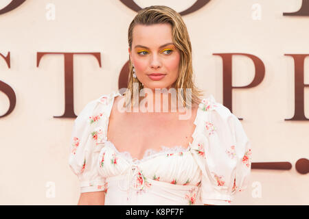 Londres, Royaume-Uni. 20 sep, 2017. margot robbie assister à la première du film du monde de au revoir christopher robin dans leicester square. crédit : zuma Press, Inc./Alamy live news Banque D'Images