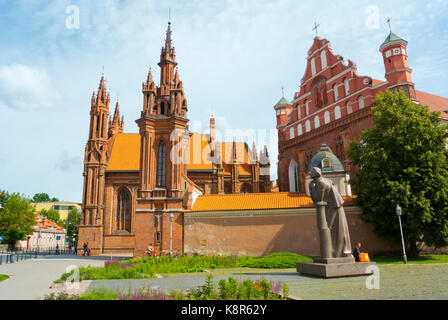 Vilniaus Sv Onos baznycia, Saint Anne's Church, église catholique de style gothique, Vilnius, Lituanie Banque D'Images