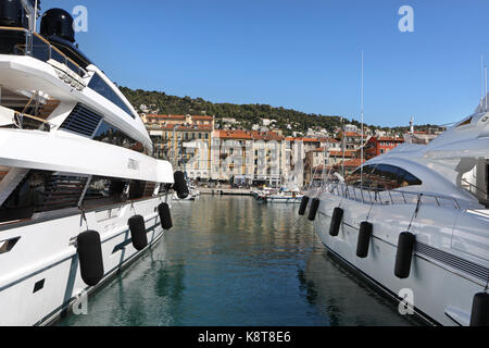 Port de Nice (Lympia), Nice, Côte d'Azur, France Banque D'Images