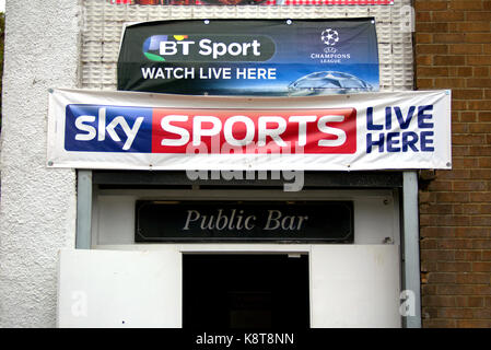 Sky sports sport football amour bt pub annonces watch live ici bannières Banque D'Images