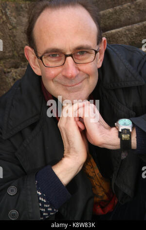 Oliver James,psychologue, auteur, journaliste, producteur de télévision et de radiodiffusion à st.mawes Banque D'Images