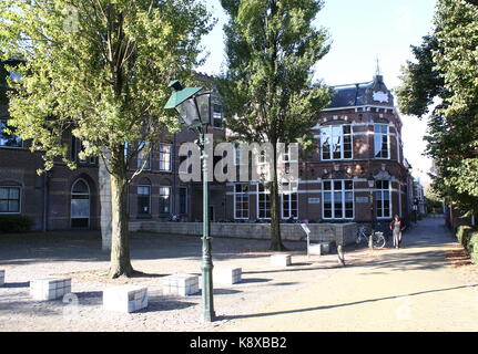 Ancienne école juive (1886) dans l'ancien quartier juif de Leeuwarden, Frise, Pays-Bas. Banque D'Images