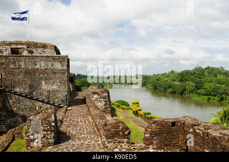 Au Nicaragua, l'enrichissement en défensive espagnole d'El Castillo sur une rive du fleuve San Juan la défense de l'accès à la ville de grenade contre les pirates. Banque D'Images