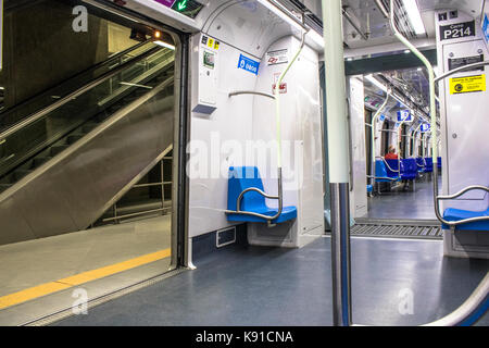 Sao Paulo, SP, Brésil, le 21 septembre 2017. intérieur de la ligne 5-Lilas train qui est encore en cours de test, dans la zone sud de sao paulo, sp. Banque D'Images