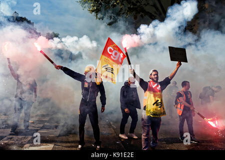 Paris, France. 21Th sep 2017.manifestation contre la réforme du droit du travail xxl le 21 septembre 2017 à Paris, France. Credit : bernard menigault/Alamy live news Banque D'Images