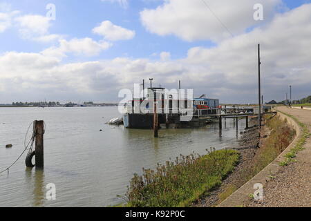 Vue sur l'estuaire de la rivière Crouch à Wallasea Island, Burnham-on-Crouch, Maldon, Essex, Angleterre, Grande-Bretagne, Royaume-Uni, UK, Europe Banque D'Images