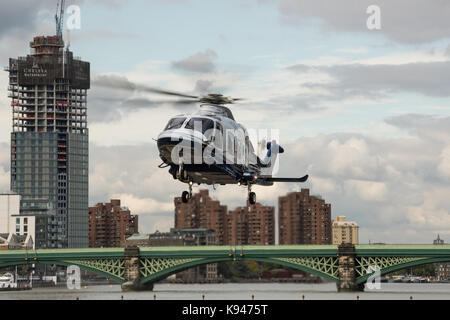 AgustaWestland AW169 G-MLAP au London heliport Banque D'Images