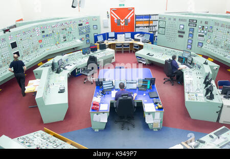 La salle de contrôle au nucléaire HUNTERSTON B Power Station à West Kilbride, Ecosse Banque D'Images