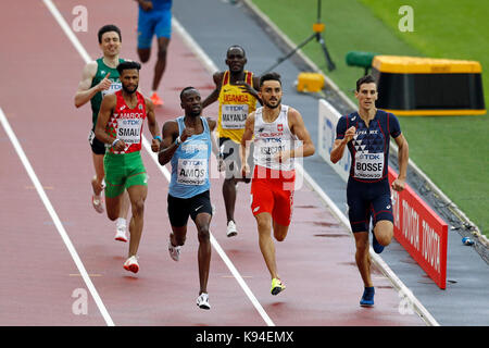 Adam KSZCZOT (Pologne), Nijel AMOS (Botswana), Pierre-Ambroise BOSSE (France) qui se font concurrence dans la chaleur du 800 m hommes 5 au 2017, championnats du monde IAAF, Queen Elizabeth Olympic Park, Stratford, London, UK. Banque D'Images