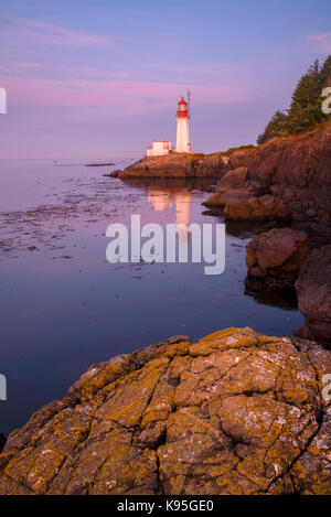 Sheringham Point Lighthouse, Shirley, l'île de Vancouver, Colombie-Britannique, Canada Banque D'Images