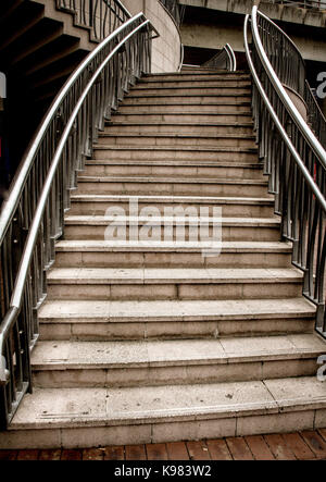 Voir d'escalier extérieur vu du bas Banque D'Images