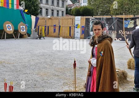 La fête du roi de l'oiseau est un festival populaire hérité de la renaissance, l'époque médiévale, au puy en velay, haute-Loire, France Banque D'Images