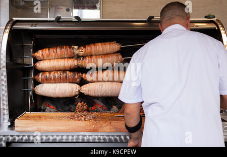 L'alimentation de rue : kokorec turc Banque D'Images