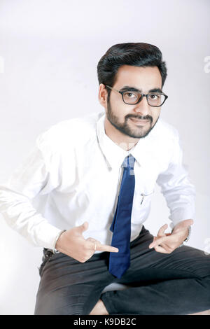 Jeune homme indien des spectacles Banque D'Images