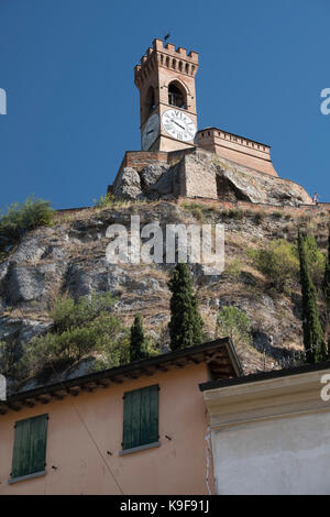 Brisighella (Ravenne, Émilie-Romagne, Italie) : bâtiments historiques de la tour carrée : Guglielmo Marconi Banque D'Images