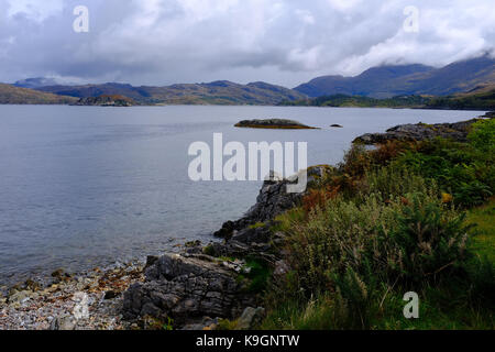 Recherche le long de loch ailort glenuig au son d'Arisaig moidart un861 highlands écossais fort William Banque D'Images