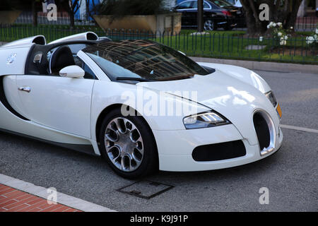 Supercar de luxe blanc à monte-carlo, monaco Banque D'Images