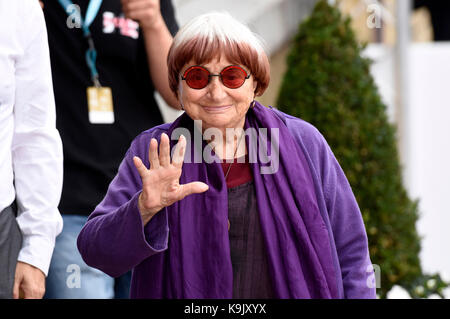 Agnes Varda arrive au 65e Festival du film de San Sebastian le 22 septembre 2017 à San Sebastian, Espagne. Banque D'Images