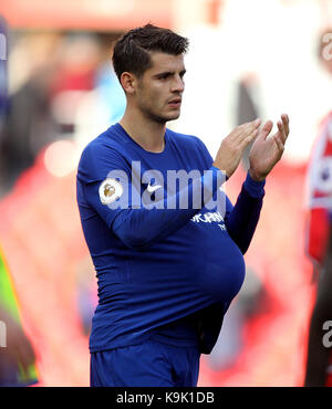 ALVARO MORATA CÉLÈBRE AVEC STOKE CITY V CHELSEA STADE BET365 l'angleterre 23 septembre 2017 STOKE Banque D'Images