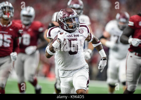 Arlington, TX, États-Unis. Sep 23, 2017. Texas A&M Aggies Trayveon running back Williams (5)marque un touchdown se précipiter dans la 2e moitié au cours de la classique jeu de football sud-ouest entre l'Arkansas et Craftsman aspirateur avale la Texas A&M Aggies à AT&T Stadium à Arlington, TX. Michael Dorn/CSM/Alamy Live News Banque D'Images