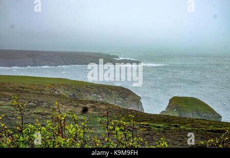 Vue de l'emplacement à proximité de phare de south stack holyhead au Pays de Galles Banque D'Images