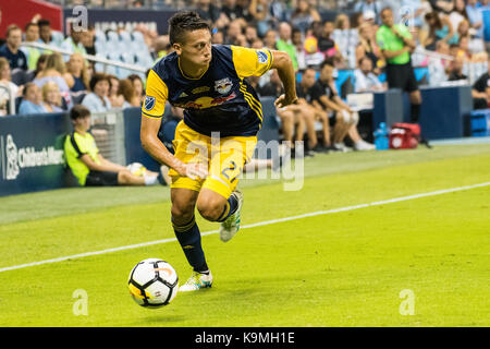 Sean Davis numéro 27 du New York Red Bulls est midfilder au Children's Mercy Park pour une chasse Lamar U.S. Open Cup match final avec Sporting Kansas City Banque D'Images