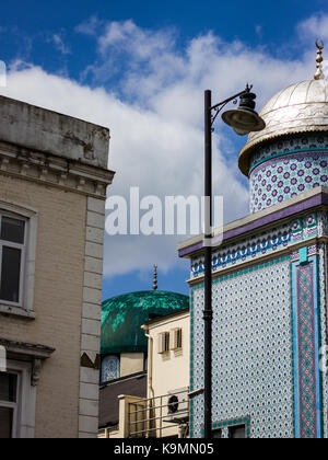 Mosquée sulemaniye scintille sur Kingsland Road, Dalston, East London Banque D'Images