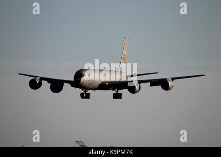 61-0324, un Boeing KC-135R Stratotanker exploité par la United States Air Force, à l'Aéroport International de Prestwick en Ayrshire. Banque D'Images