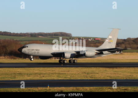 61-0324, un Boeing KC-135R Stratotanker exploité par la United States Air Force, à l'Aéroport International de Prestwick en Ayrshire. Banque D'Images