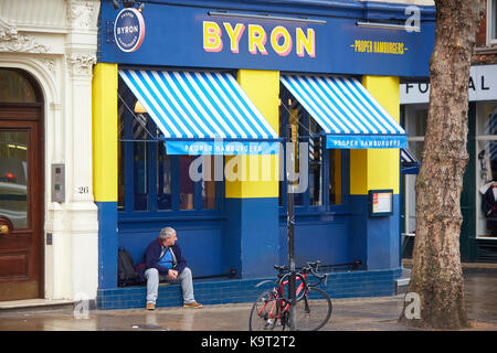 Vue générale d'un Byron Burger restaurant dans le centre de Londres Banque D'Images