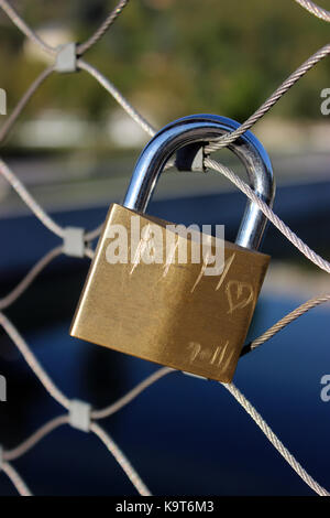 L'amour se bloque sur un pont de Lyon, France Banque D'Images