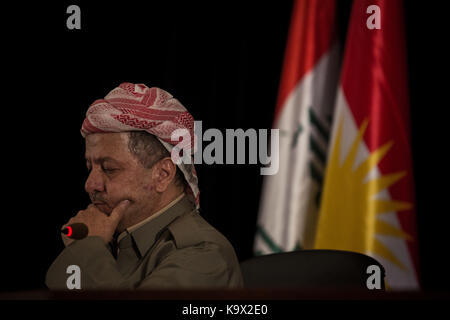 Erbil, Irak. 24 sep, 2017. Le président kurde barzani massés parle lors d'une conférence de presse à la veille d'un référendum controversé indépendance kurde à Erbil, Irak, le 24 septembre 2017. Credit : Oliver weiken/dpa/Alamy live news Banque D'Images