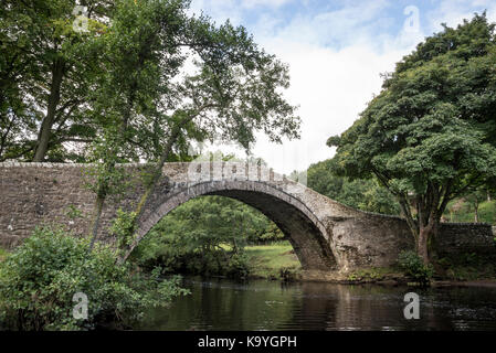 Ivelet bridge près de gunnerside dans swaledale, Yorkshire Dales, Angleterre Banque D'Images