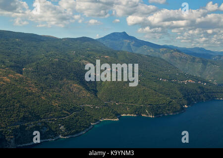 Vue aérienne de la montagne Ucka depuis la côte de Kvarner en Croatie Banque D'Images