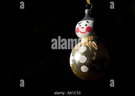 Old vintage retro arbre de Noël drôle de bonhomme sourire décoration verre Banque D'Images