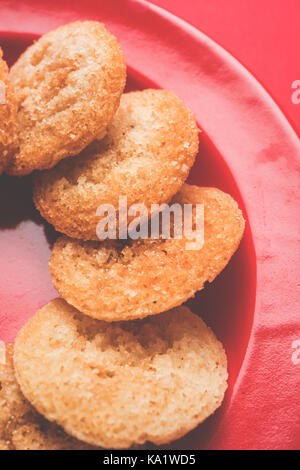 Stock photo de anarsa qui est un authentique pâtisserie maharashtrian-comme lave surtout réalisés dans la période des fêtes dans le Maharashtra et du Bihar, selec Banque D'Images