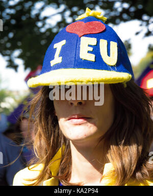 Les niveaux, Brighton, West Sussex, UK. 24 septembre, 2017. Les partisans du mouvement européen de mars à Brighton pour protester contre brexit. ceux qui prennent part à cette semaines mars Conférence, a partir d'aujourd'hui et qui se tiendra au centre de Brighton, d'exprimer leur mécontentement au travail position sur brexit. Credit : Alan Fraser/Alamy live news Banque D'Images