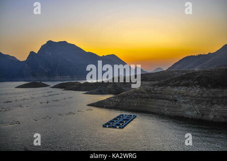 Tangshan, tangshan, Chine. 25 septembre, 2017. Le réservoir de panjiakou est une partie importante de l'eau projet de dérivation de la rivière luanhe à Shanghai à Tangshan, province de Hebei en Chine du nord. crédit : l'Asie sipa/zuma/Alamy fil live news Banque D'Images