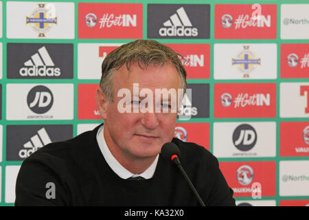 Belfast, en Irlande. 25 Septembre, 2017. Stade national de football à Windsor Park à Belfast, Irlande du Nord. 25 Septembre, 2017. L'Irlande du manager Michael O'Neill nommé son équipe aujourd'hui pour la prochaine Coupe du monde des jeux de qualification contre l'Allemagne (10/05/17) et la Norvège (le 08/10/17). Il y avait deux nouveaux joueurs nommé dans l'équipe - Jordanie Jones (Kilmarnock) et George Saville (Millwall). Crédit : David Hunter/Alamy Live News Banque D'Images