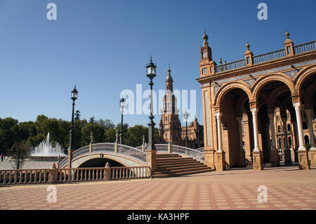 La Plaza de Espana à Séville, Espagne. Exemple de renaissance mauresque et Renaissance. Banque D'Images