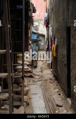 Ruelle, Dharavi, Mumbai, Maharashtra, Inde, Asie - smr 258601 Banque D'Images