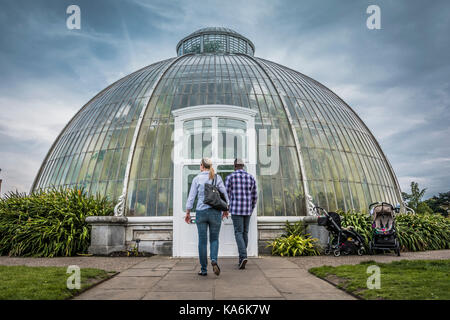 Le Palm House à Kew Gardens, un jardin botanique dans le sud-ouest de Londres, contenant la plus grande et la plus diversifiée des spécimens botaniques dans le monde. Banque D'Images