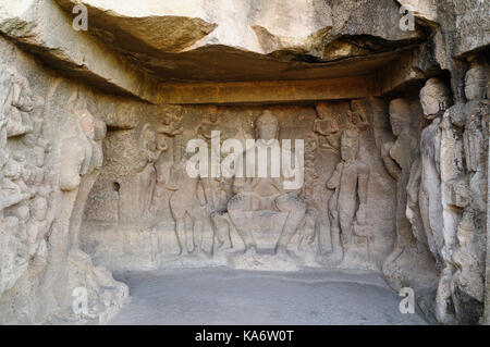 Les temples bouddhistes s'ennuyer dans les roches dans la ville d'Ellora en Inde, Maharashtra, Inde (UNESCO) Banque D'Images