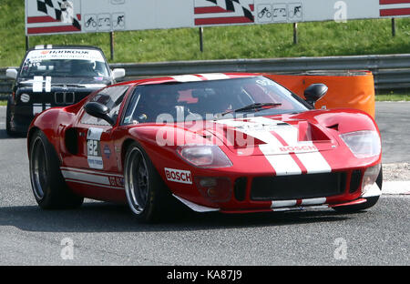 L'Autriche. Sep 24, 2017. Manfred Irger/Ford GT 40.Histo Cup, super voitures de tourisme, 24 sept 2017, l'Autriche, Salzburgring.Les voitures de course du groupe H, construit à 1981 prendre part à cette course. Credit : Wolfgang Fehrmann/ZUMA/Alamy Fil Live News Banque D'Images