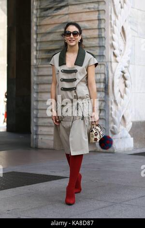 Blogger tamara kalinic posant dehors de la Stella jean défilé lors de la fashion week de milan - 24 sept 2017 - Photo : manhattan piste/valentina ranieri ***pour un usage éditorial uniquement*** | verwendung weltweit Banque D'Images