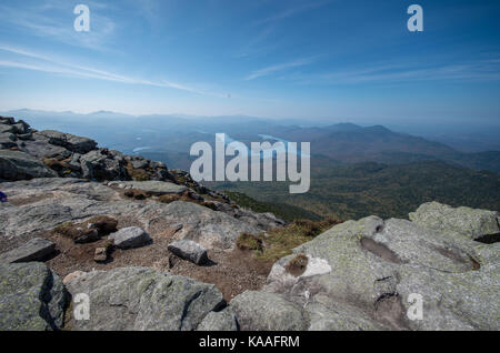 Vue depuis le sentier à Whiteface Mountain Banque D'Images