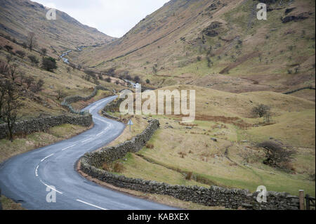 Les routes dans le Lake District, Angleterre Banque D'Images