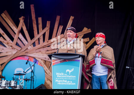 Le Premier Ministre de la Colombie-Britannique, John Horgan parle à la Marche pour la réconciliation, Vancouver, Colombie-Britannique, Canada. Banque D'Images