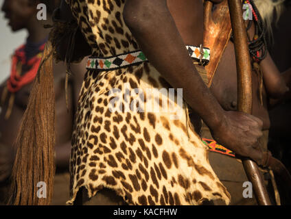 Dassanech Dimi pour célébrer la cérémonie de circoncision des adolescents, les SIE,Comté de Turkana, Omorate, Ethiopie Banque D'Images