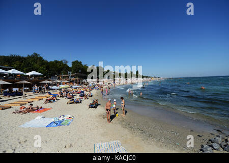 Le quartier animé plage Otrada à Odessa, Ukraine. Banque D'Images